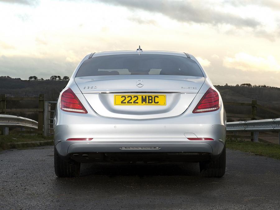  Mercedes-Benz S350 BlueTec 2013 года  (UK) (фото 7 из 13)